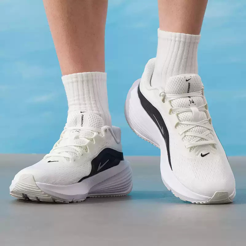 NIKE DOWNSHIFTER 14 รองเท้าวิ่ - Lightweight Road Running Shoes บทวิจารณ์และราคา