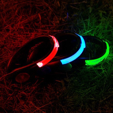 ไฟสะท้อนแสงสำหรับวิ่งกลางคืน อ - Reflective Night Running Shoes บทวิจารณ์และราคา