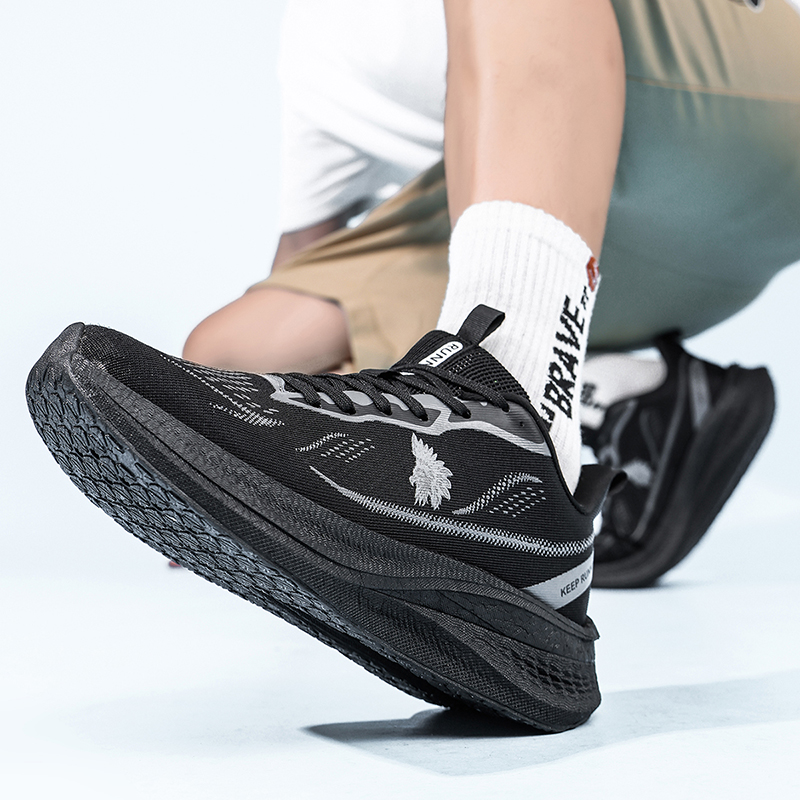 รองเท้าวิ่งผู้ชายน้ำหนักเบาพิเ - Lightweight Road Running Shoes บทวิจารณ์และราคา