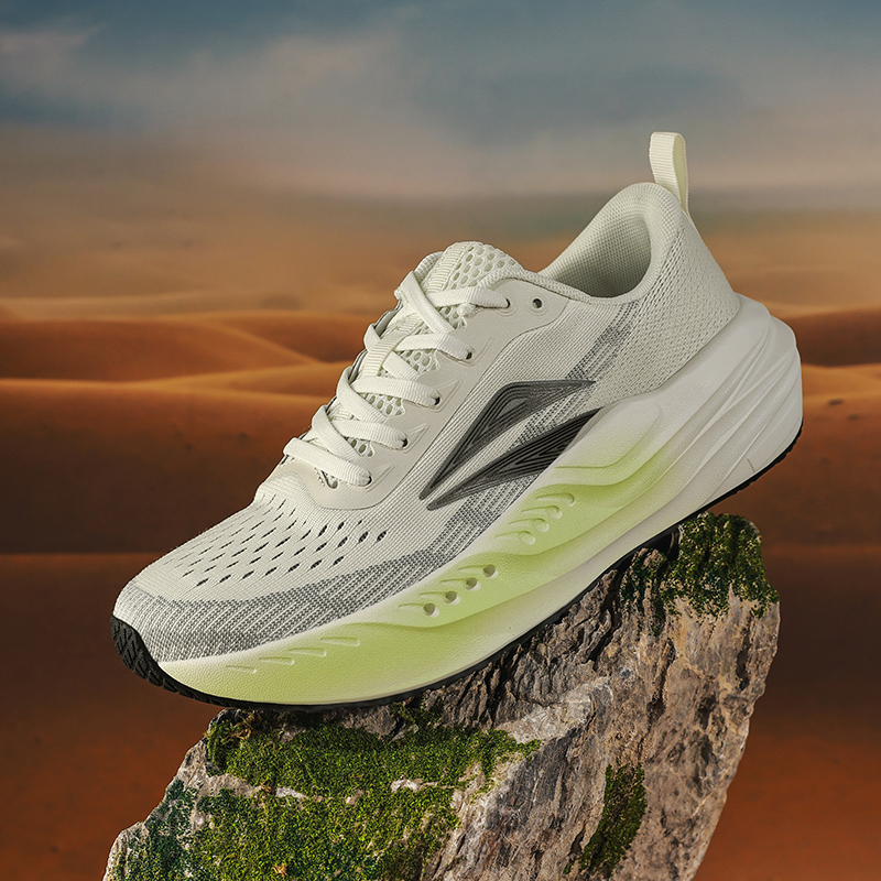รองเท้าวิ่งผู้ชาย รองเท้าผ้าใบ - Lightweight Road Running Shoes บทวิจารณ์และราคา