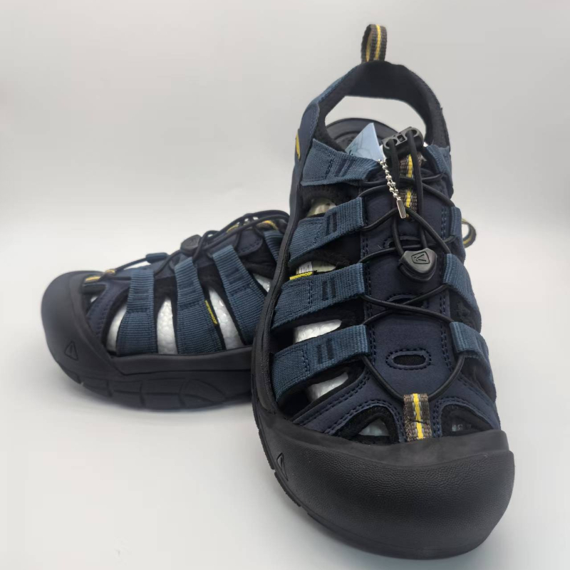 คุณภาพสูงคลาสสิกย้อนยุค ยูนิเซ - Lightweight Road Running Shoes บทวิจารณ์และราคา