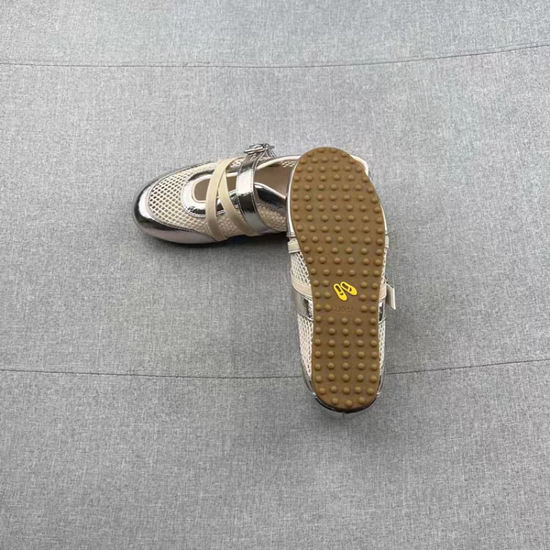 รองเท้าผ้าใบแบบสานรุ่นใหม่ 202 - Sneakers บทวิจารณ์และราคา