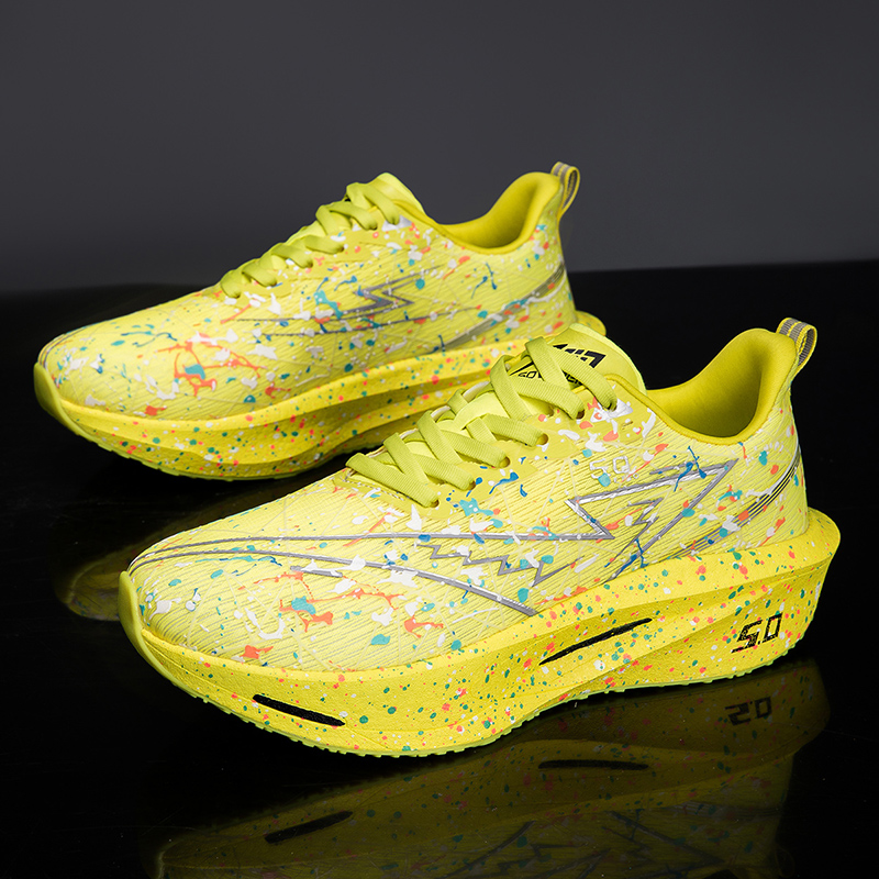 รองเท้าวิ่งมาราธอน พื้นคาร์บอน - Carbon Plate Marathon Racing Shoes บทวิจารณ์และราคา