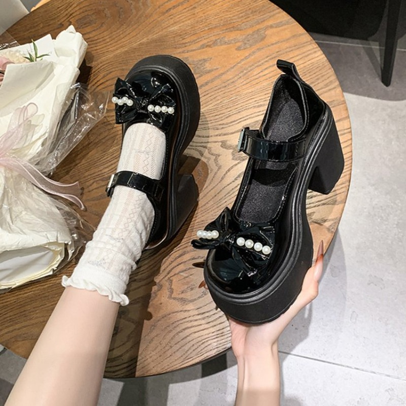 รองเท้าโลลิต้าสีดำ ปี 2026 รอง - Boots บทวิจารณ์และราคา