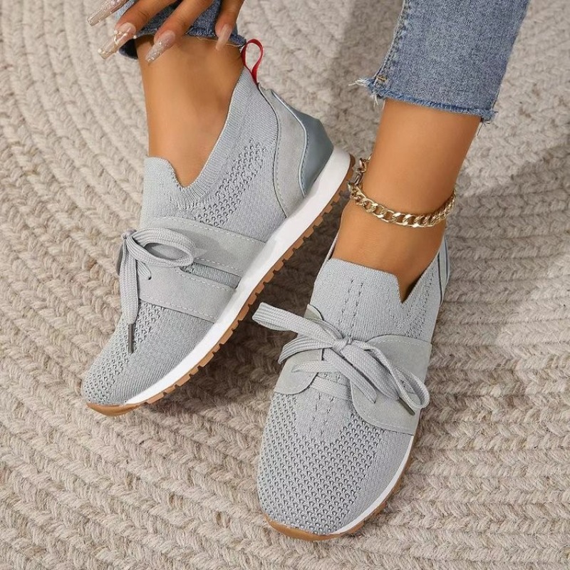 รองเท้าผ้าใบผู้หญิงแบบถักสีดำใ - Knit Fabric Lace Up Sneakers บทวิจารณ์และราคา