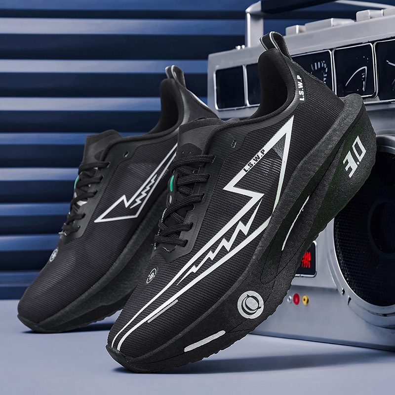รองเท้าวิ่งผู้ชาย ระบายอากาศได - Lightweight Road Running Shoes บทวิจารณ์และราคา