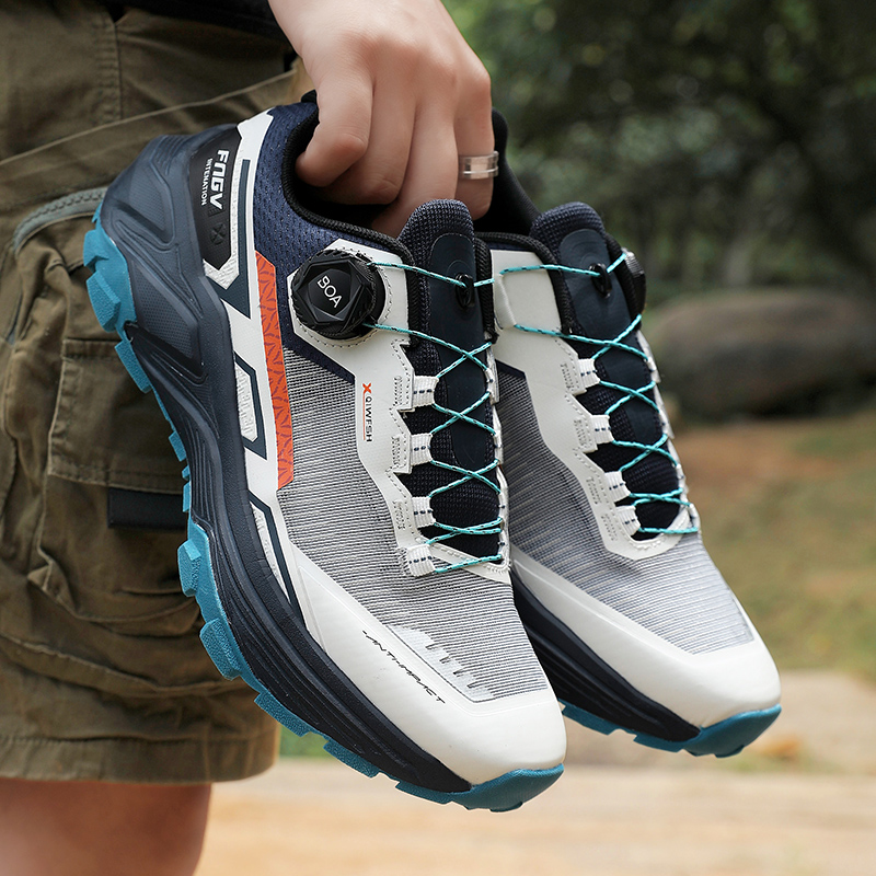 รองเท้าวิ่งเทรลสำหรับผู้ชายรุ่ - Anti Slip Trail Running Sneakers บทวิจารณ์และราคา