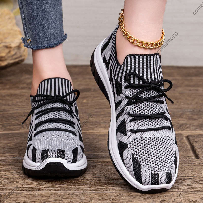 รองเท้าผ้าใบแบบสวมสำหรับผู้หญิ - Knit Fabric Lace Up Sneakers บทวิจารณ์และราคา
