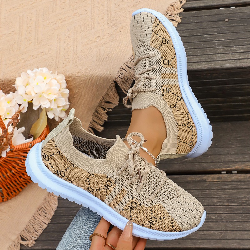 รองเท้าผ้าใบผู้หญิงแบบผูกเชือก - Knit Fabric Lace Up Sneakers บทวิจารณ์และราคา